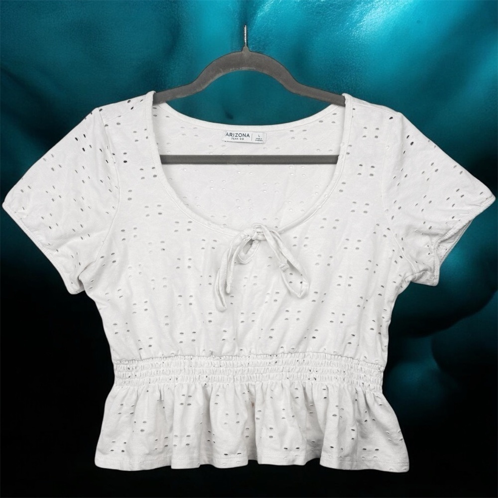 Arizona Jean Company White Eyelet Peplum Crop Top - Large